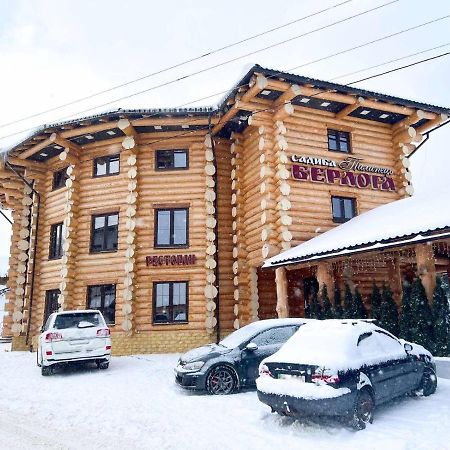 Berloga Pylypets Hotell Pilipets Eksteriør bilde